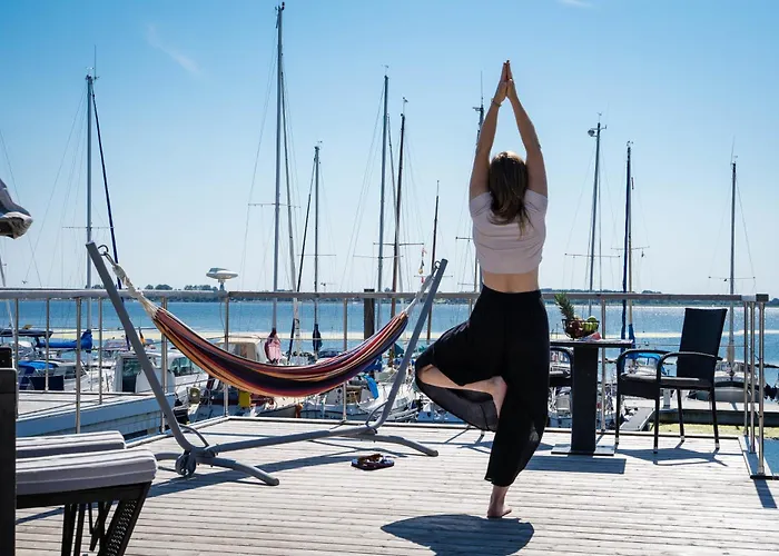 Πλωτό κατάλυμα Hausboot Ella- Huus & Φέμαρν